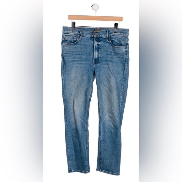 MOTHER Denim - Mother Mid Rise Dazzler Ankle Jean. Size 31